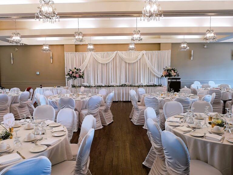 Carolyn & Roger ~ Mayfair Lakes Golf Club