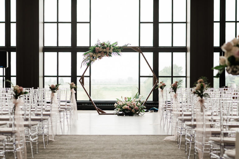 K & M’s Elegant Blush & White Wedding at Swaneset Bay Resort